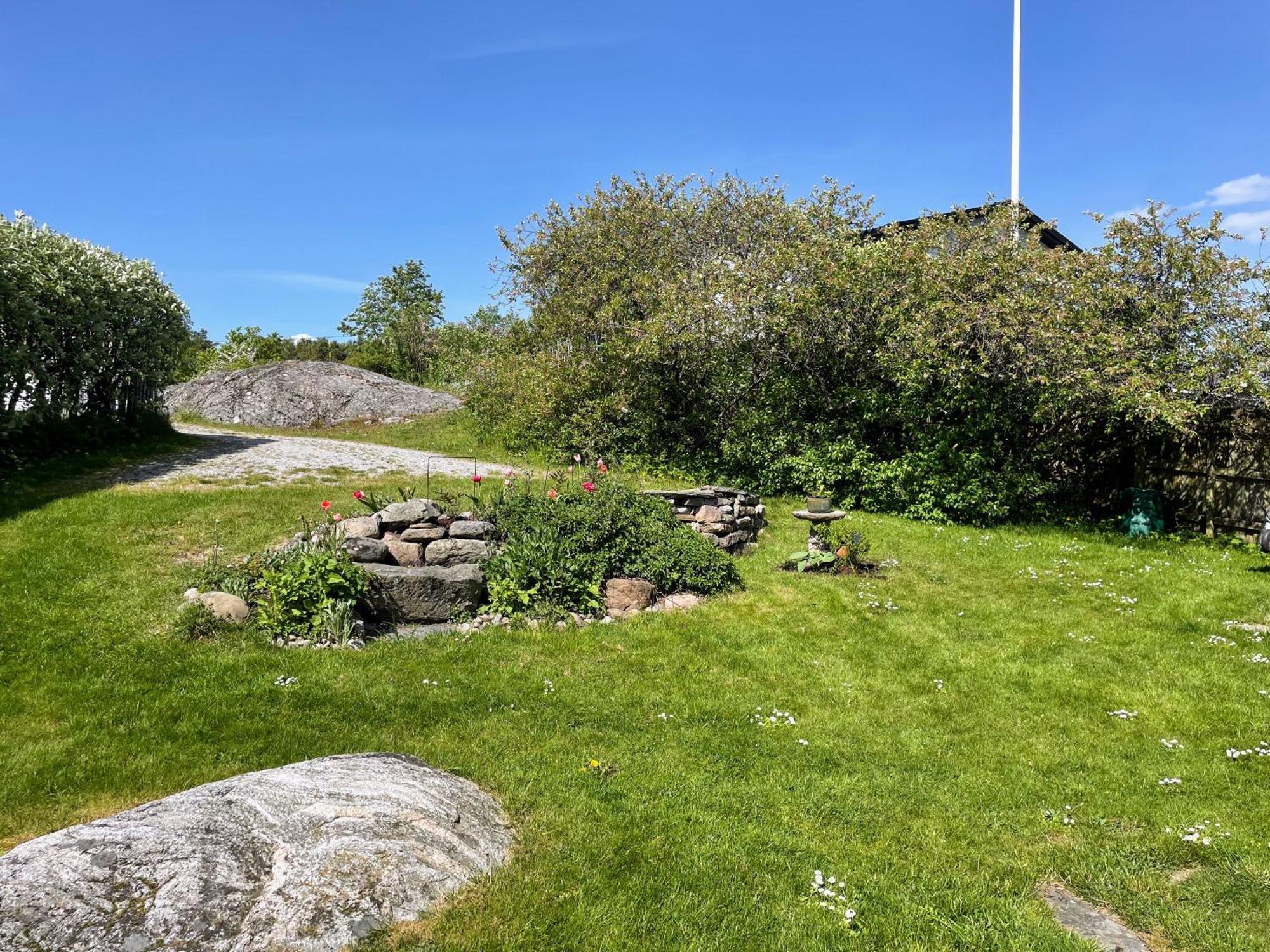 Cabin At The Sea Close To Public Beach With A Jumpingtower Hoviksnas 外观 照片