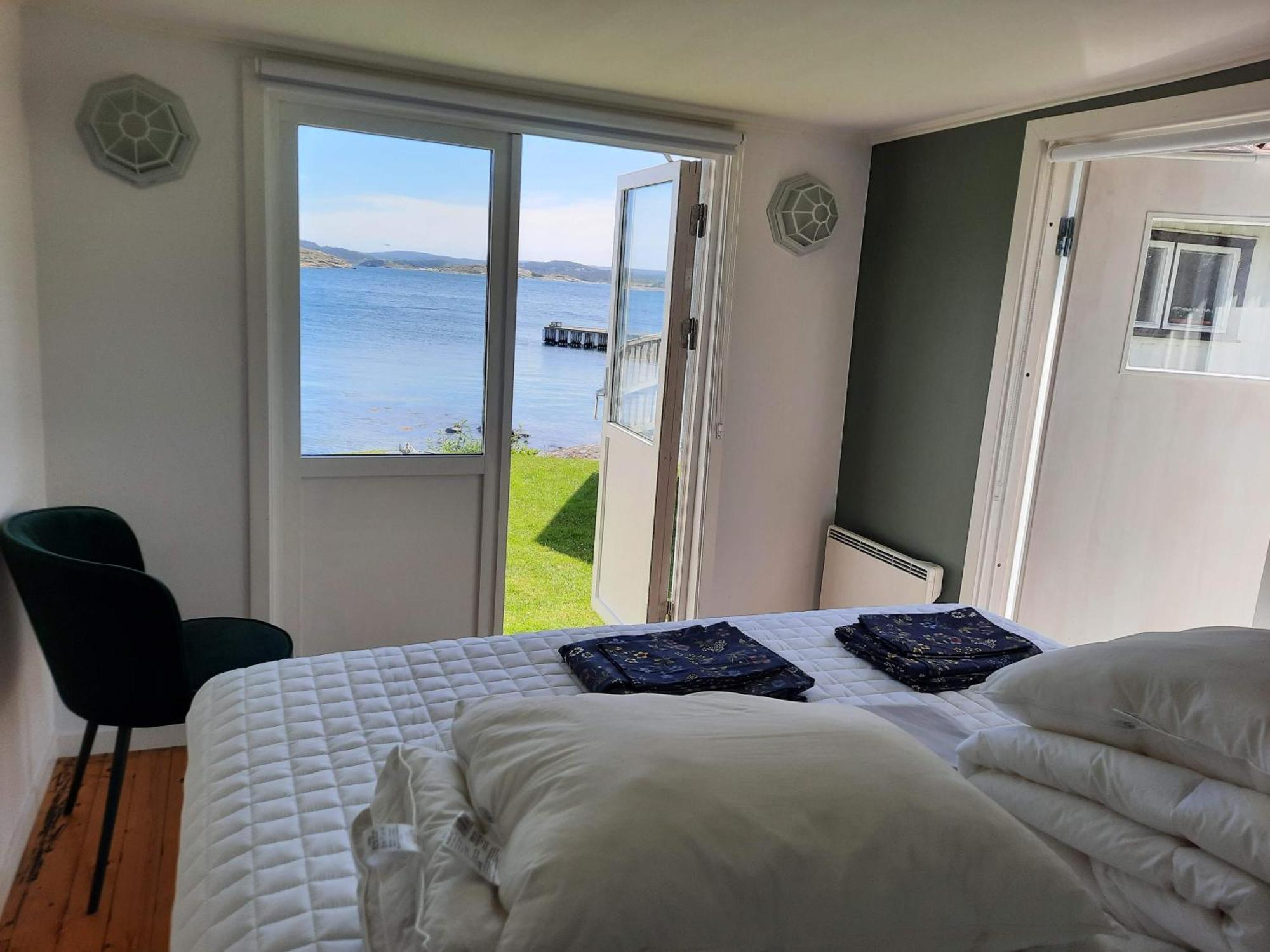 Cabin At The Sea Close To Public Beach With A Jumpingtower Hoviksnas 外观 照片