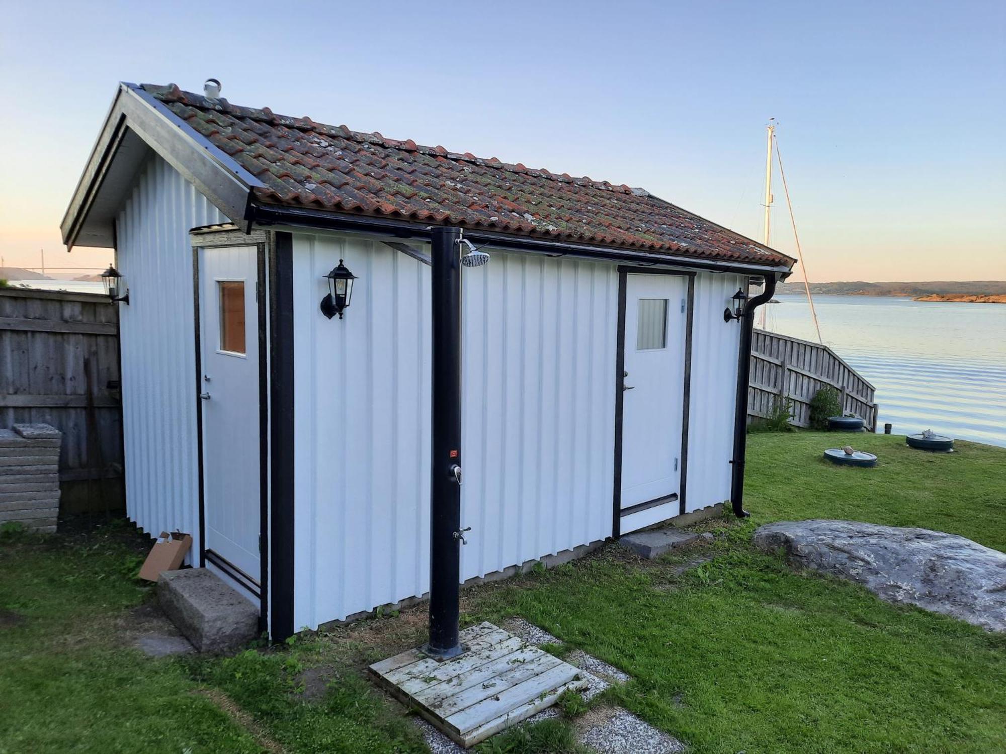 Cabin At The Sea Close To Public Beach With A Jumpingtower Hoviksnas 外观 照片